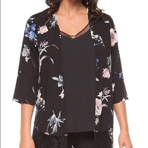 LIKE NEW Dex Floral Lace Hem Kimono